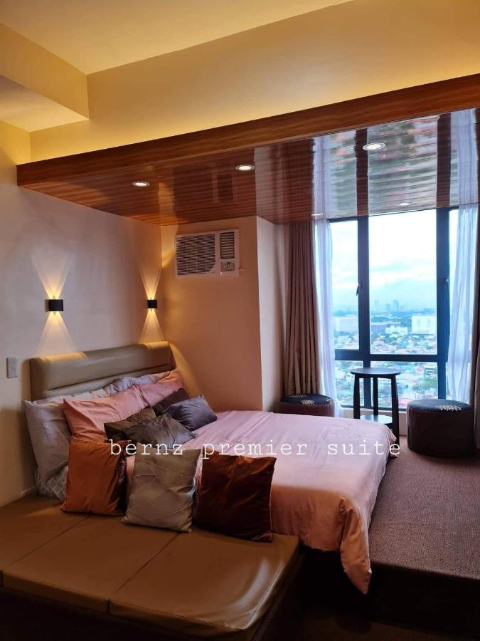 Congressional Town Center Aparthotel Manila Kültér fotó